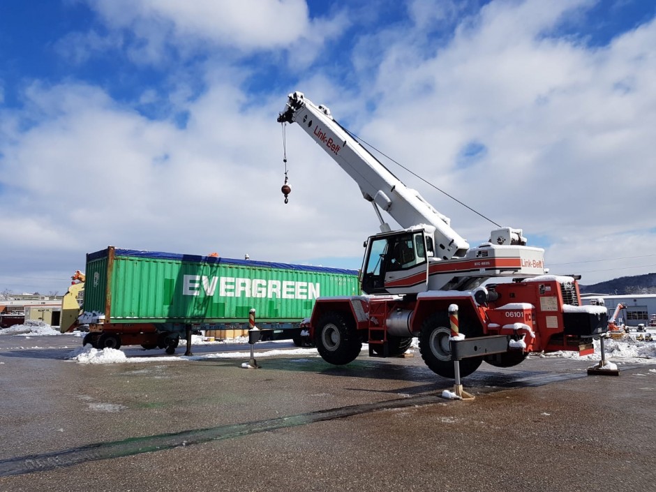 Mobile Crane & Boom Truck Services Elevated Truck & Crane Services LTD.