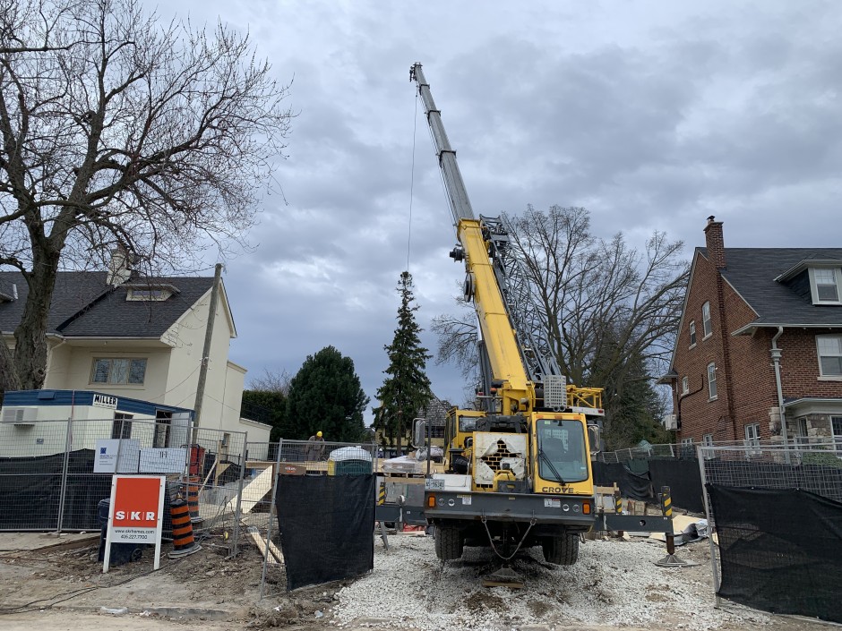 Mobile Crane & Boom Truck Services Elevated Truck & Crane Services LTD.